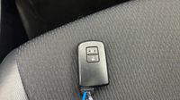 Toyota Yaris HSD 100h Style 5p — photo 16