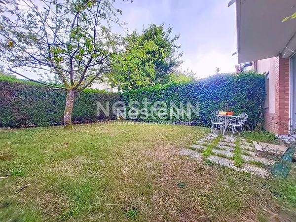 Montigny le Bretonneux : Appartement 3 pièces de 71 m² avec jardin et parking