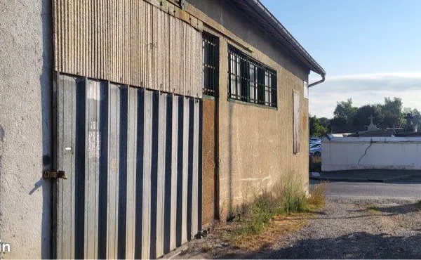 Local 100 m2