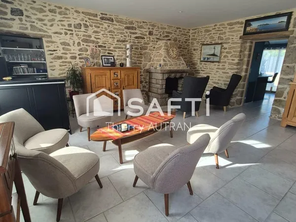 Très belle maison de caractère au sein d'un hameau, habitable sans travaux en résidence secondaire o