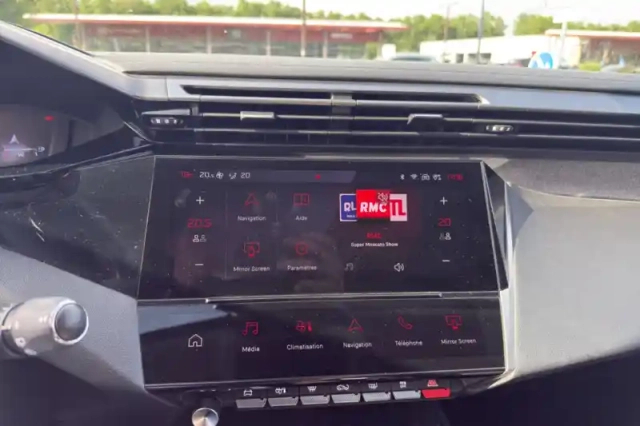 Peugeot 308 sw puretech 130ch s&amp;s bvm6 — photo 17