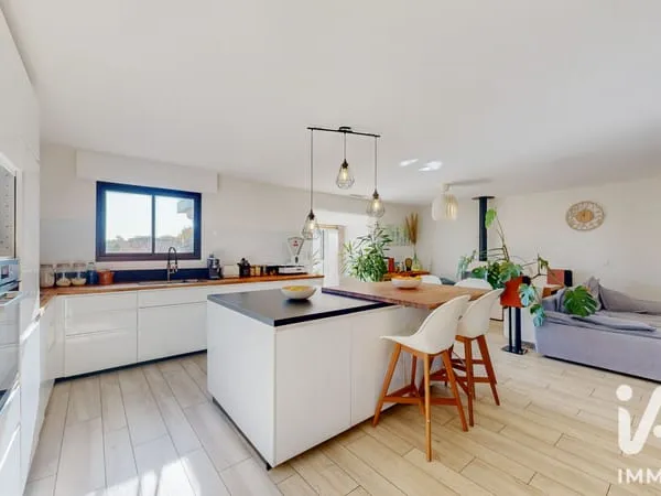 Maison 6 pièces 144 m²