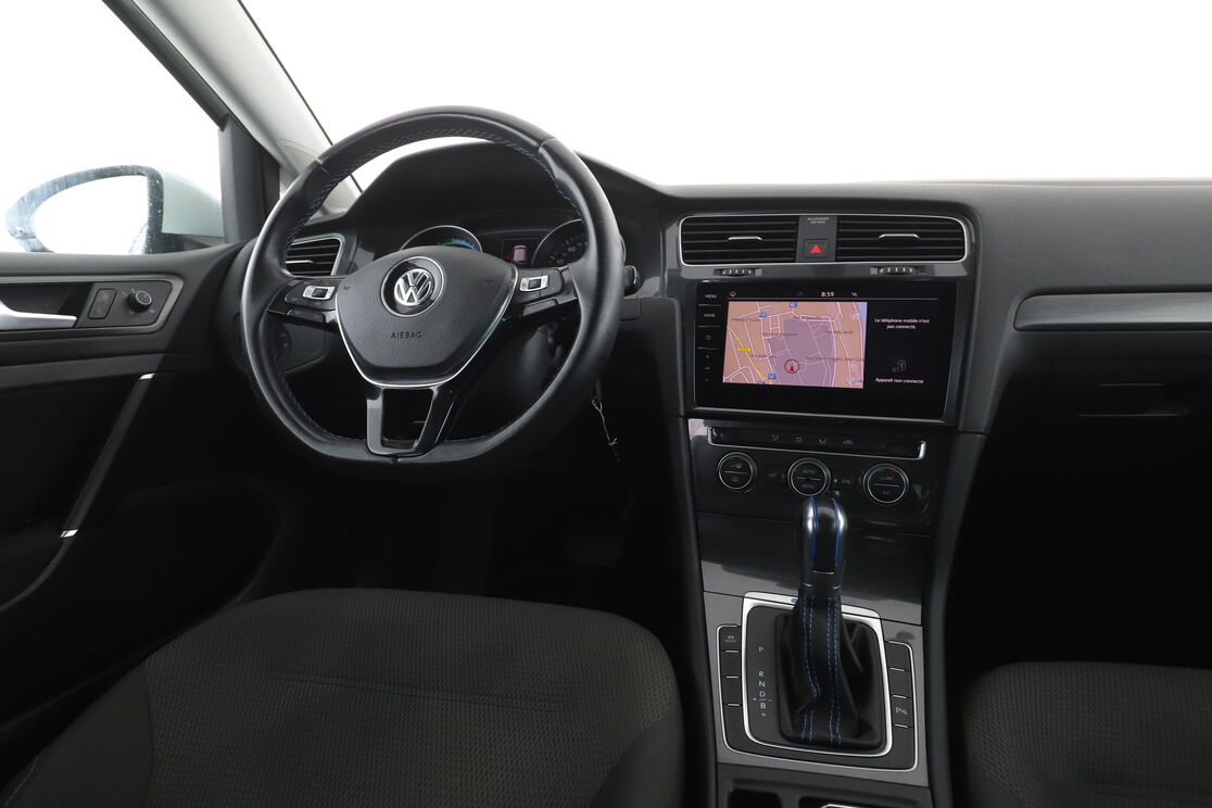 Volkswagen e-Golf VII e-Golf Electrique 35.8 kWh — photo 12