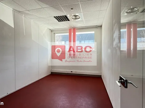 LOCAL D'ACTIVITE 2488 m² VENDARGUES