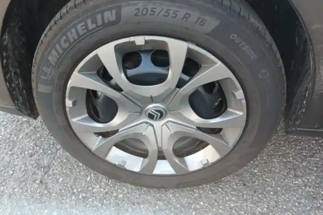 Citroën C3 turbo 100 ch manuelle — photo 12