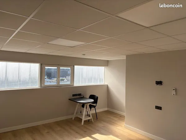 Box dépôt bureau