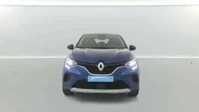Renault Captur e-tech 145 - 21 — photo 16