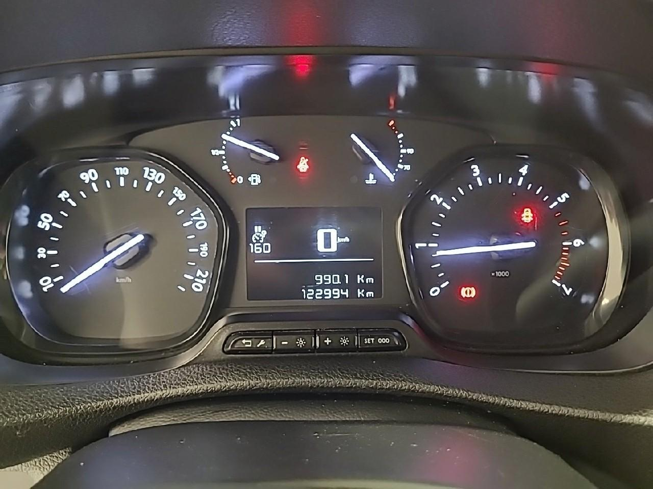Citroën Jumpy cab approfondie xl bluehdi 120 bvm6 club 340 nm — photo 24