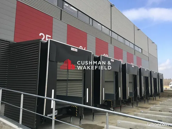 ENTREPOT - LOGISTIQUE 6301 m² MONTBARTIER