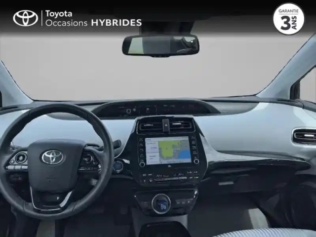 Toyota Prius rechargeable 122h dynamic pack premium my21 — photo 8