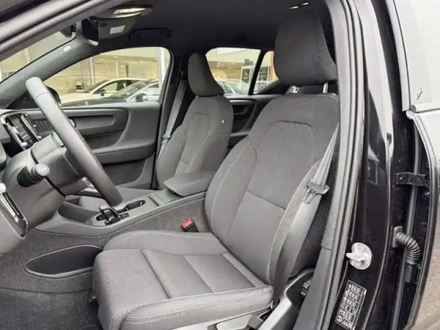 Volvo Ex40 single extended range 252ch plus — photo 6
