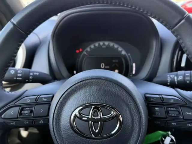 Toyota Aygo 1.0 vvt-i 72 design — photo 11