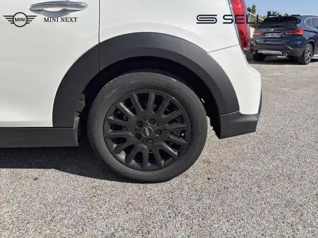Mini Mini 5 portes cooper 136ch edition premium plus bva7 — photo 10