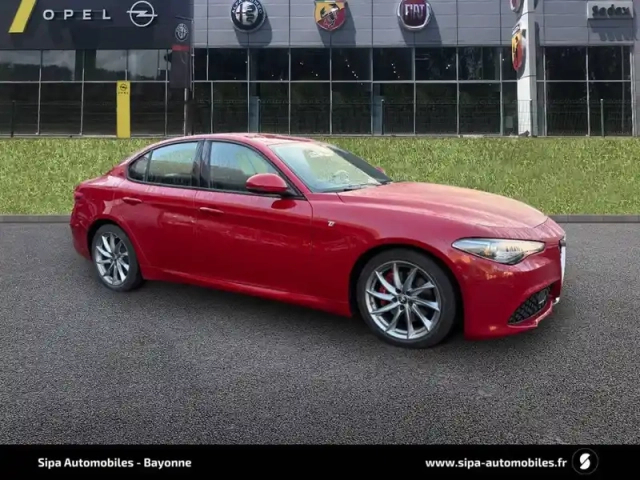 Alfa Romeo Giulia 2.2 190 ch at8 — photo 3