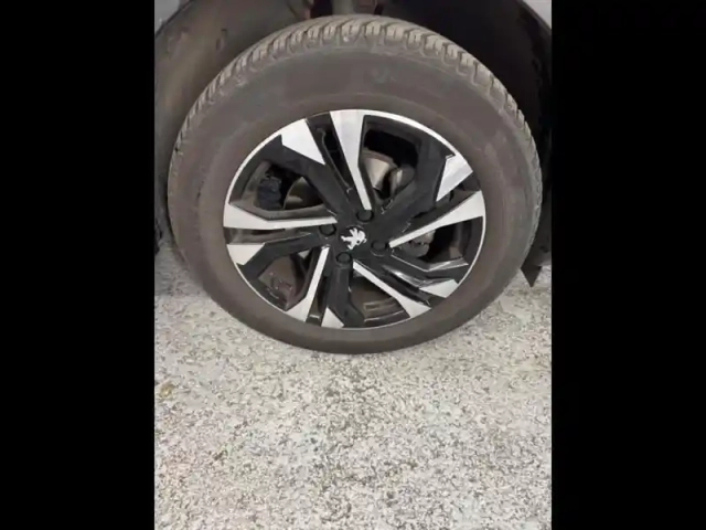 Peugeot 2008 1.2 puretech 130ch s&amp;s allure pack eat8 — photo 8