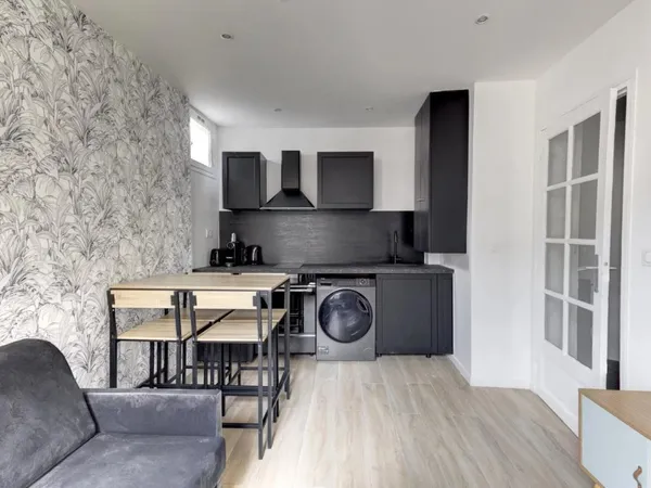 Loue studio - 18 m² - 1 pièce, 1 chambre - Paris 18ème