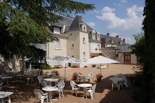 Manoir 30 pièces 1400 m²