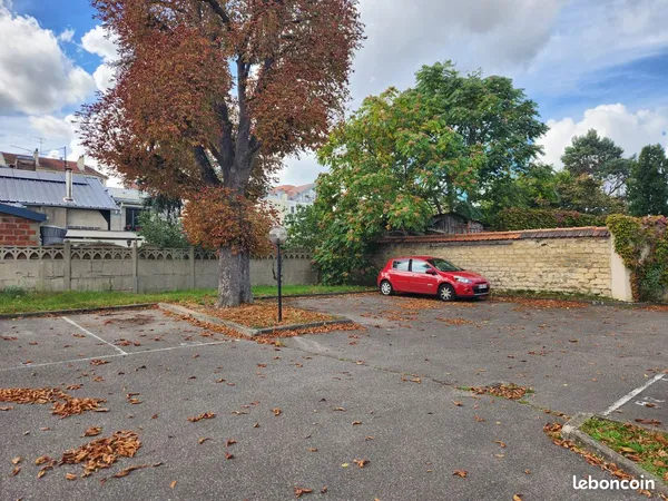 Place Parking Rue Parmentier Houilles