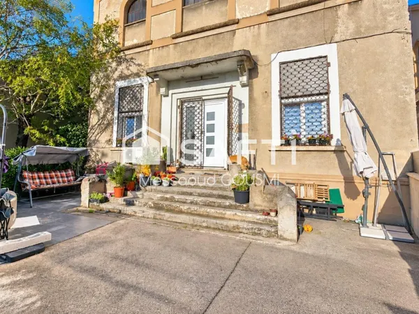 MAGNIFIQUE T4 DE 109 M² - TERRASSE 45 M² - SOUS-SOL PRIVATIF 52 M² - 2 PARKINGS
