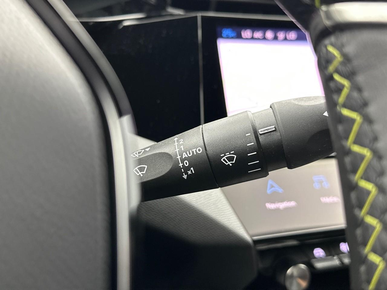 Peugeot 408 puretech 130 ch s&s eat8 gt — photo 18