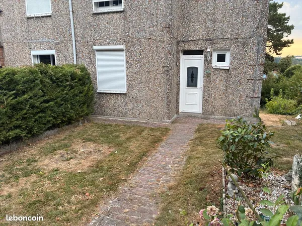 Maison 70 m² - 2 chambres - grand terrain - garage - Moÿ-de-l'Aisne