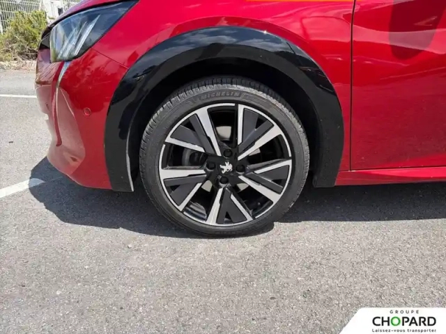 Peugeot 208 puretech 130 s&amp;s eat8 — photo 12