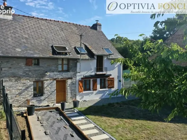 Maison T5 140 m2 - 790 m2 de terrain