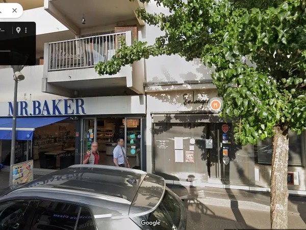 Local commercial VIDE / BAIL NEUF / 99m² / Axe principal de Longjumeau 91160