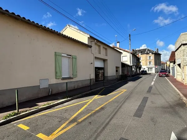 Immeuble 3 pièces 280 m²
