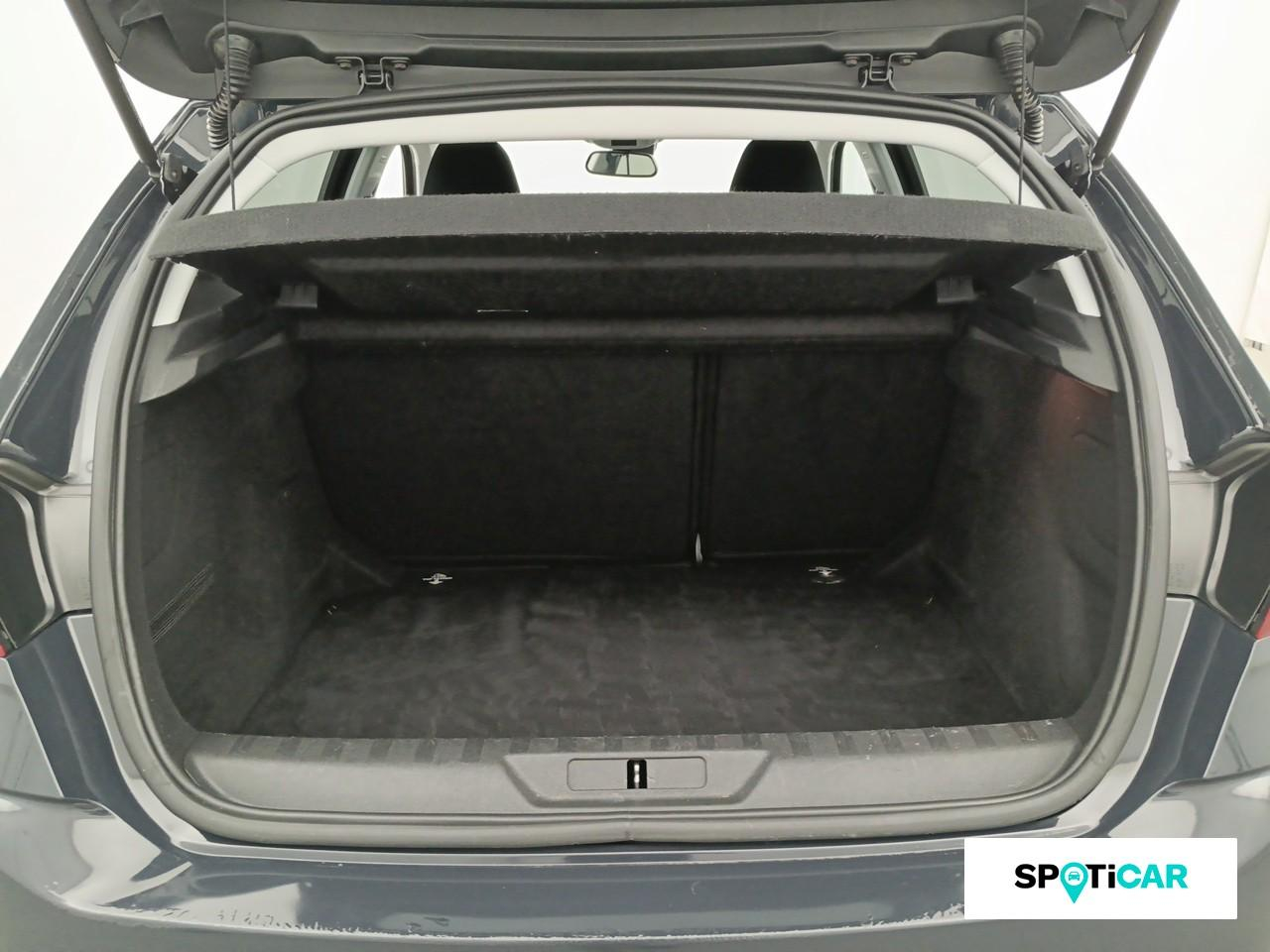 Peugeot 308 1.5 bluehdi 100ch e6.c s&s style — photo 6