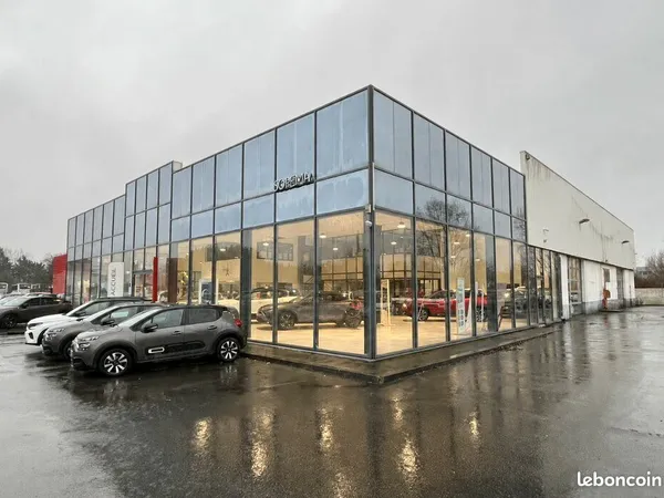 Local commercial 458 m² PERSAN