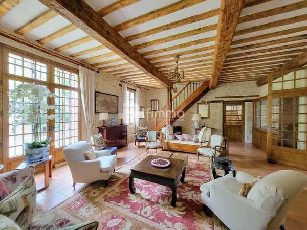 Maison 19 pièces 550 m²