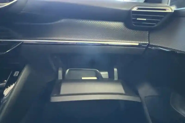 Peugeot 208 hybrid 100 e-dcs6 — photo 25