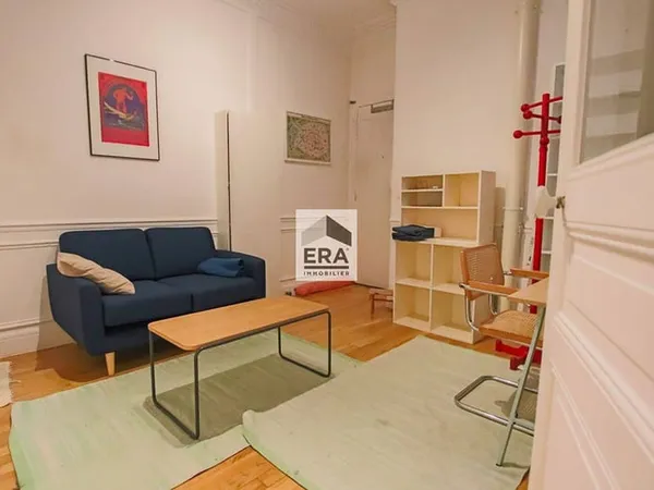 Studio 1 pièce 28 m²