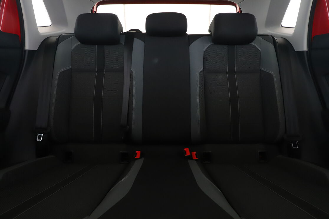 Volkswagen Polo 1.0 TSI R-Line — photo 14