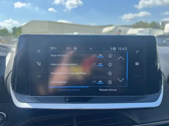 Peugeot 208 puretech 100 s&amp;s bvm6 — photo 13