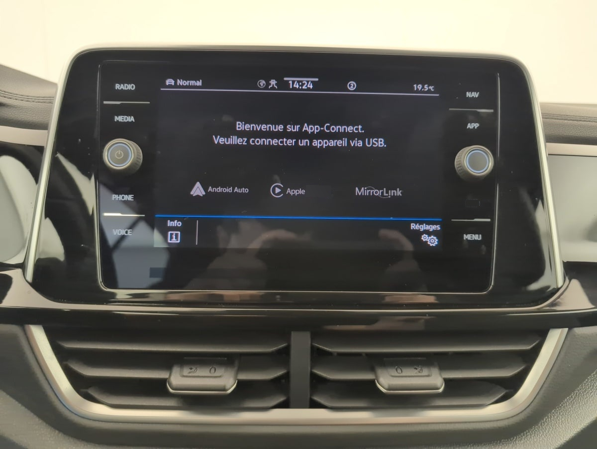 Volkswagen T-Roc Cabriolet — photo 17