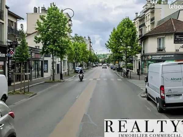 Local commercial 86 m²