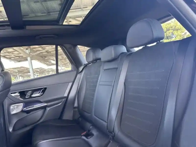 Mercedes Glc 220 d 4matic amg line — photo 18