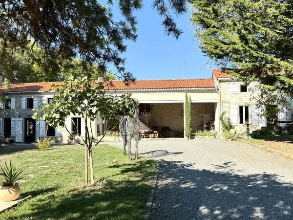 Villa 11 pièces 420 m²
