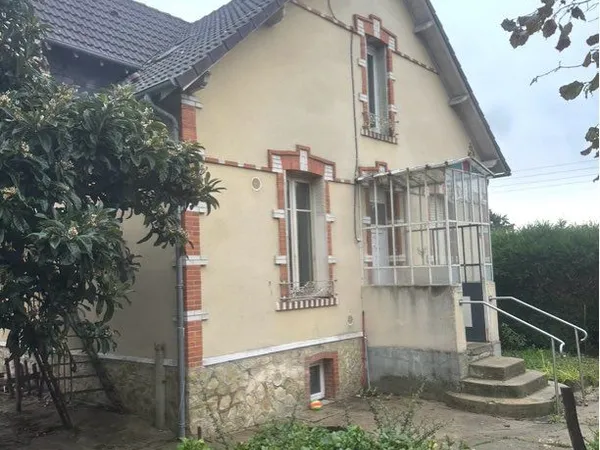 Maison avec terrain constructible