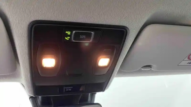 Renault Captur e-tech 145 - 21 — photo 23