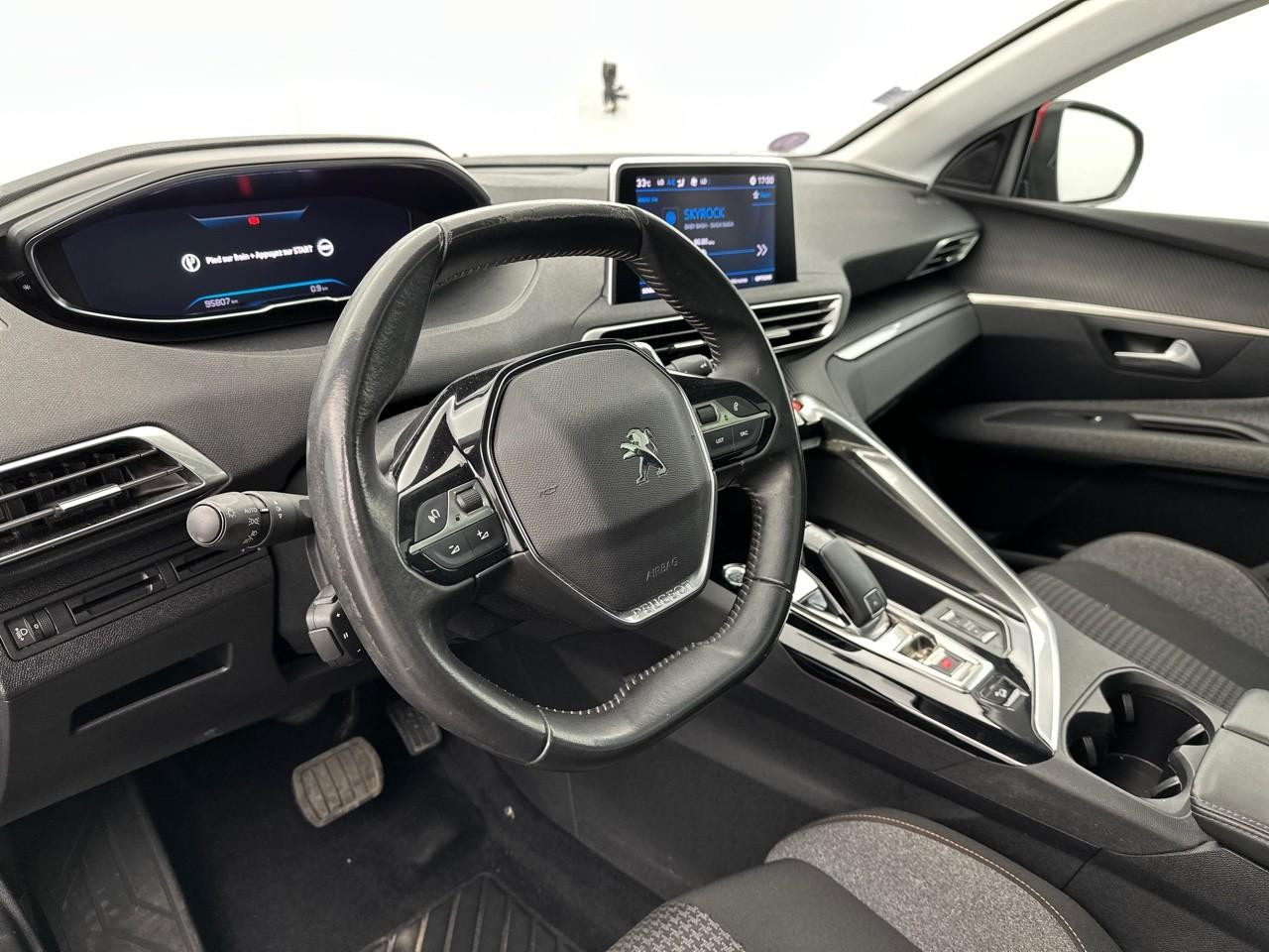 Peugeot 3008 puretech 130ch s&s eat8 active pack — photo 8
