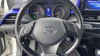 Toyota C-Hr hybride 122h Dynamic — photo 12
