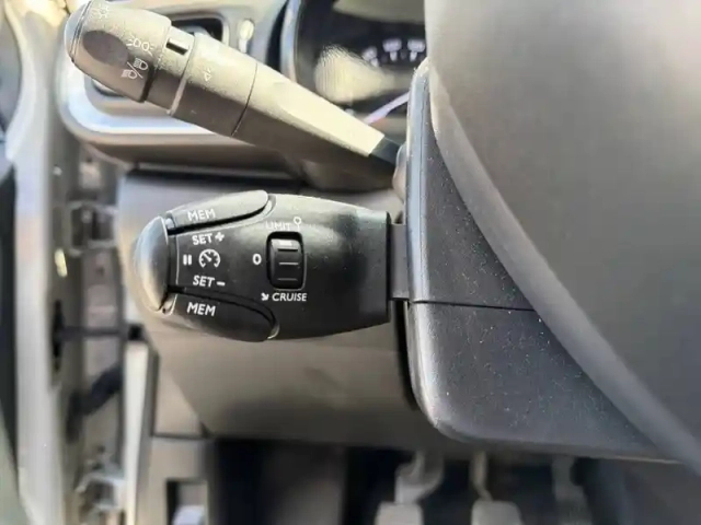 Citroën C3 puretech 83 s&amp;s bvm5 — photo 15