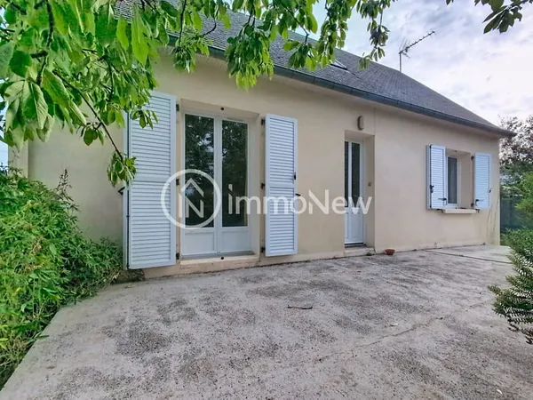 Maison à Saint des Champs sur 1528m2 de terrain