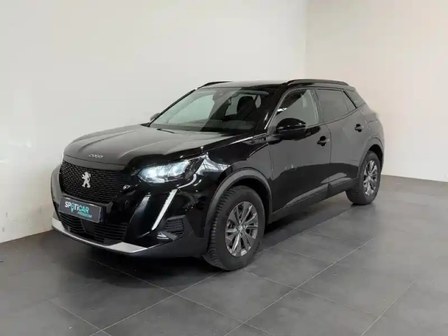 Peugeot 2008 e- 136 style carplay /camera 180