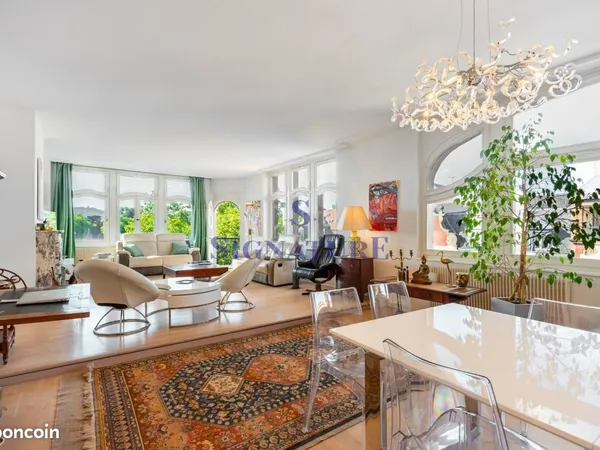 Appartement 6 pièces 194 m²