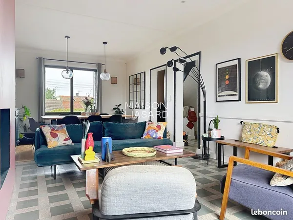Propriété 7 pièces 145 m²