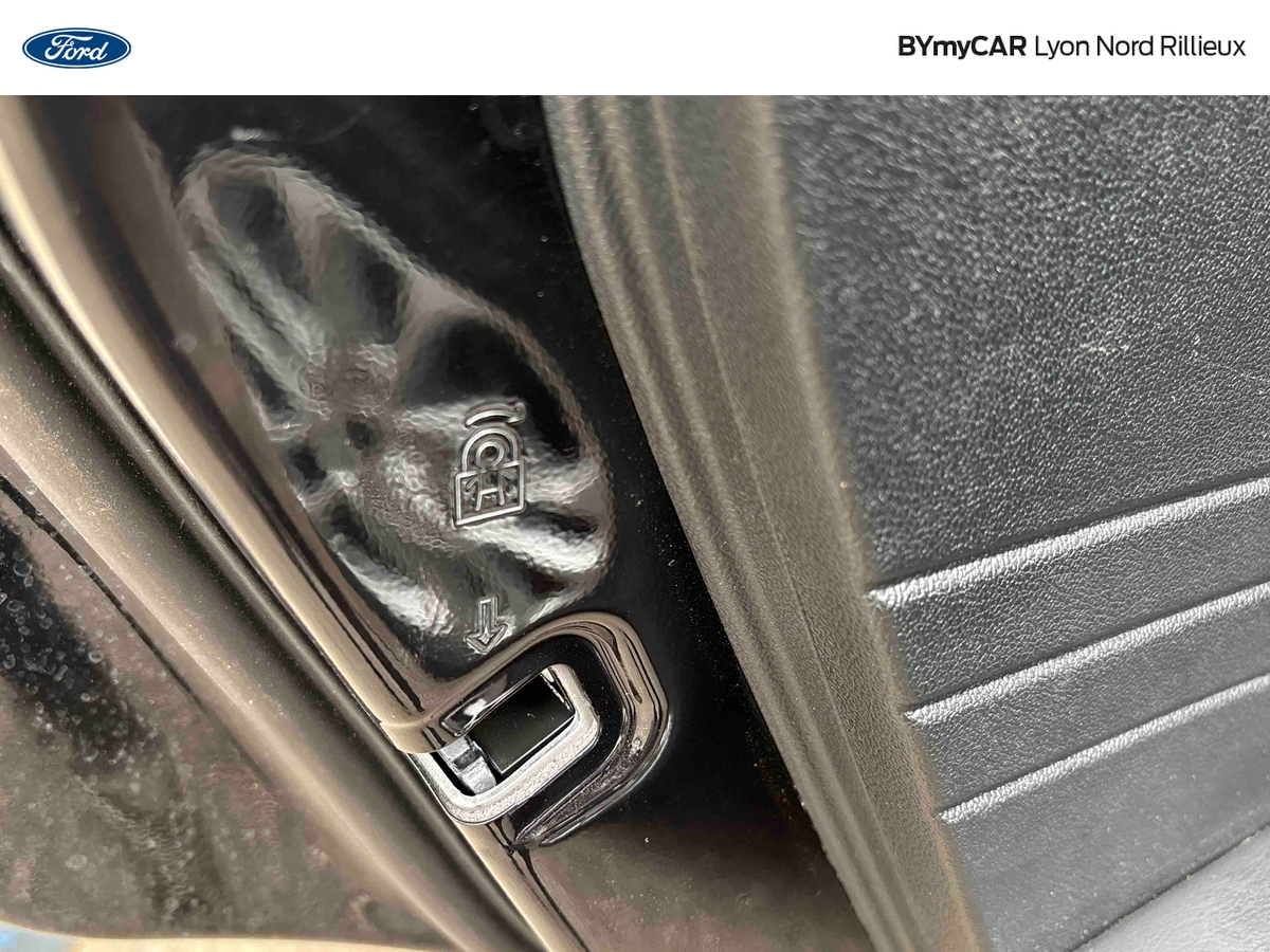 Ford Kuga 2.5 Duratec 180 ch FlexiFuel FHEV E85 Powershift — photo 24